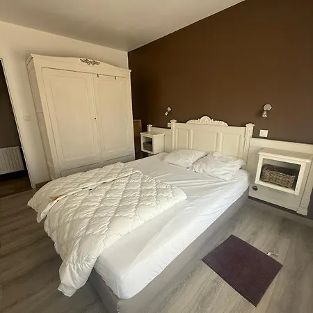 Les Oliviers Holiday home *